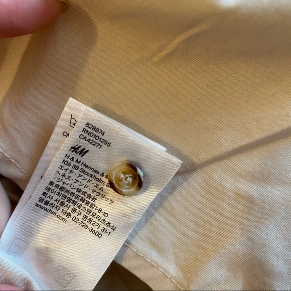 H&M Button-Up Top - Picture 5 of 7
